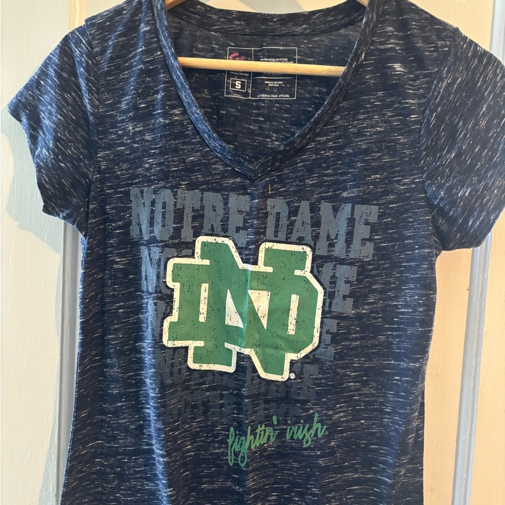 Notre Dame Campus Heritage Navy and Green Graphic Tee Like New